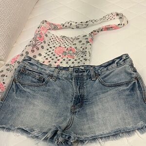 NWOT Free People Light  Button-Fly Denim Shorts Freepeople tote With purchase!